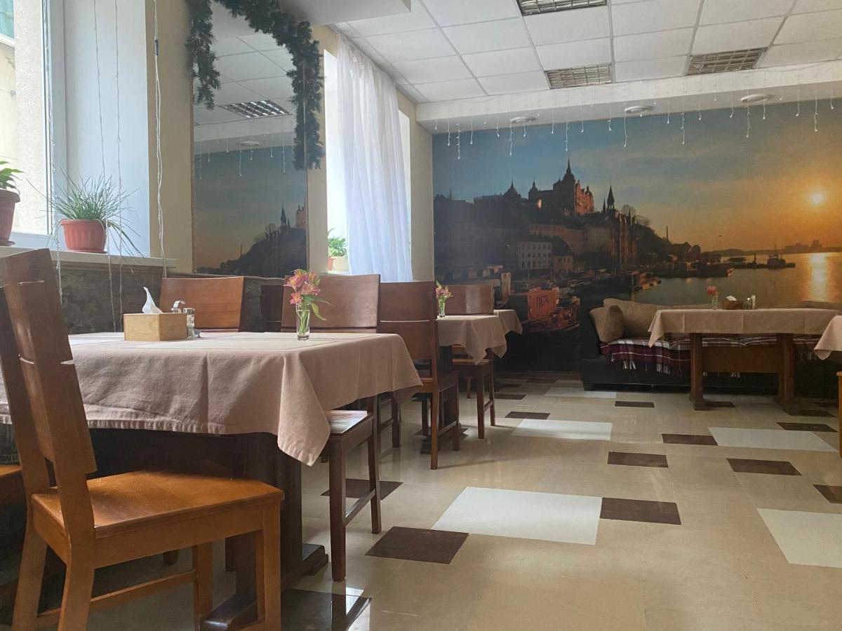 Karavella Hotel Nikolayev Bagian luar foto